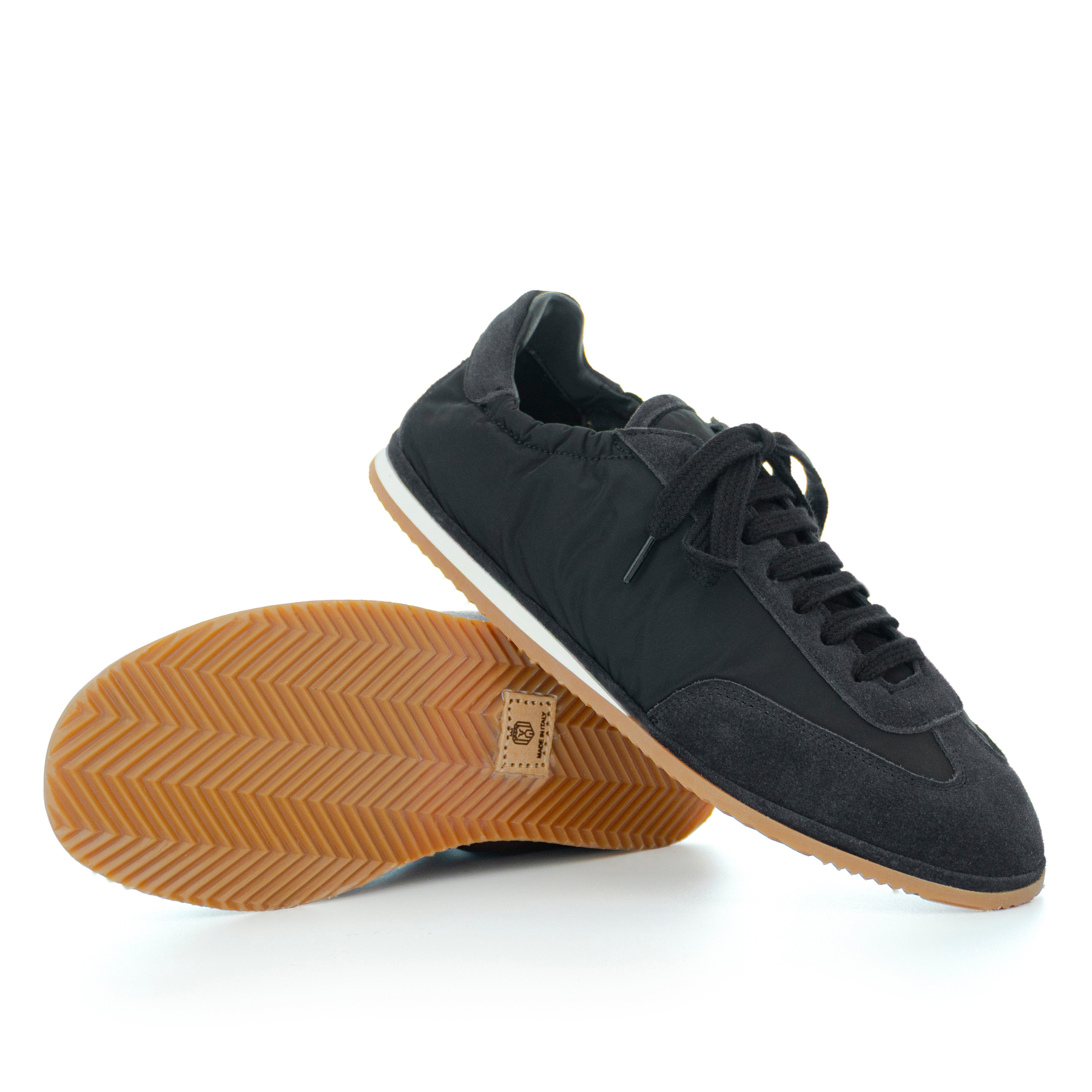 Vela Suede Sneaker | Black