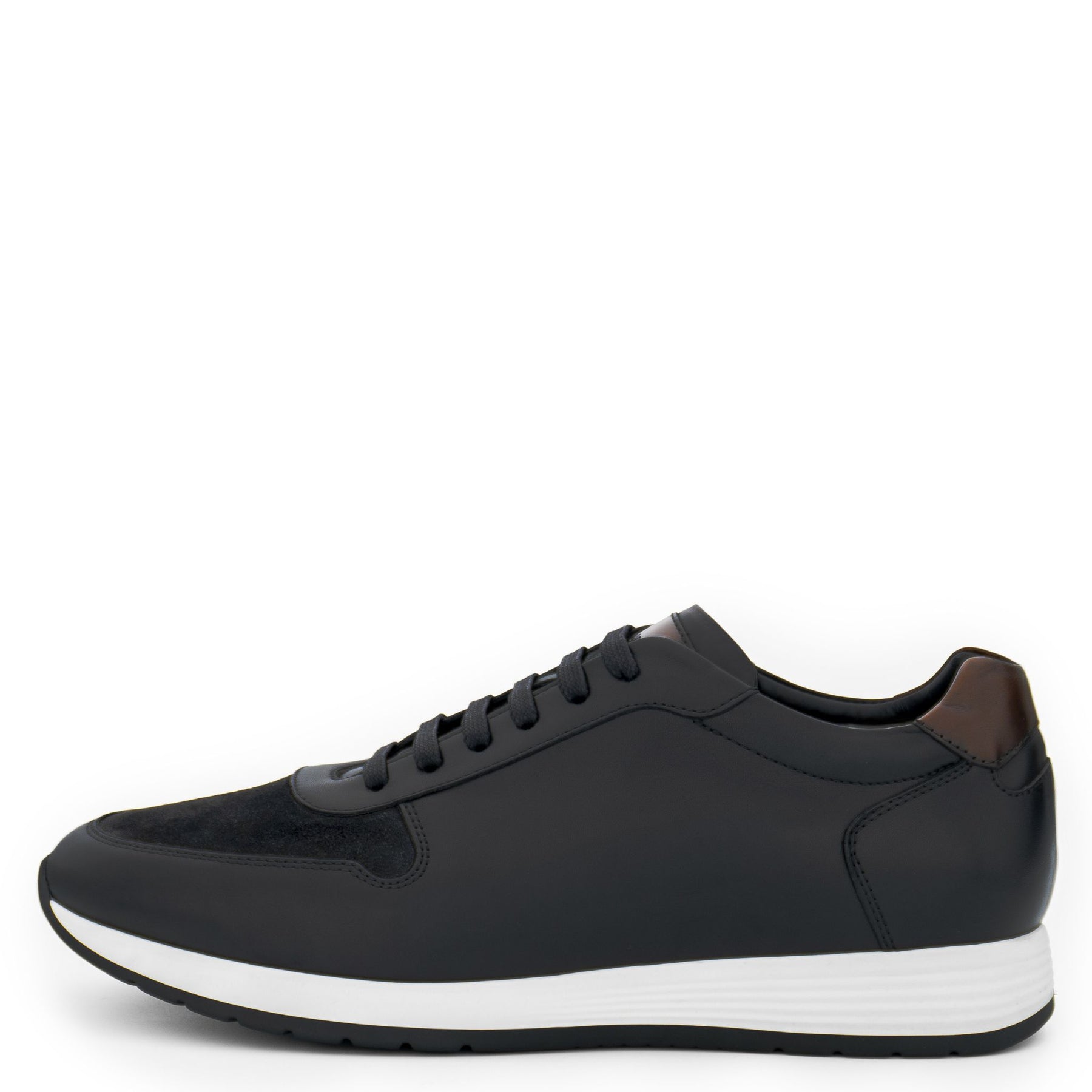 Nexus Sneaker  | Black