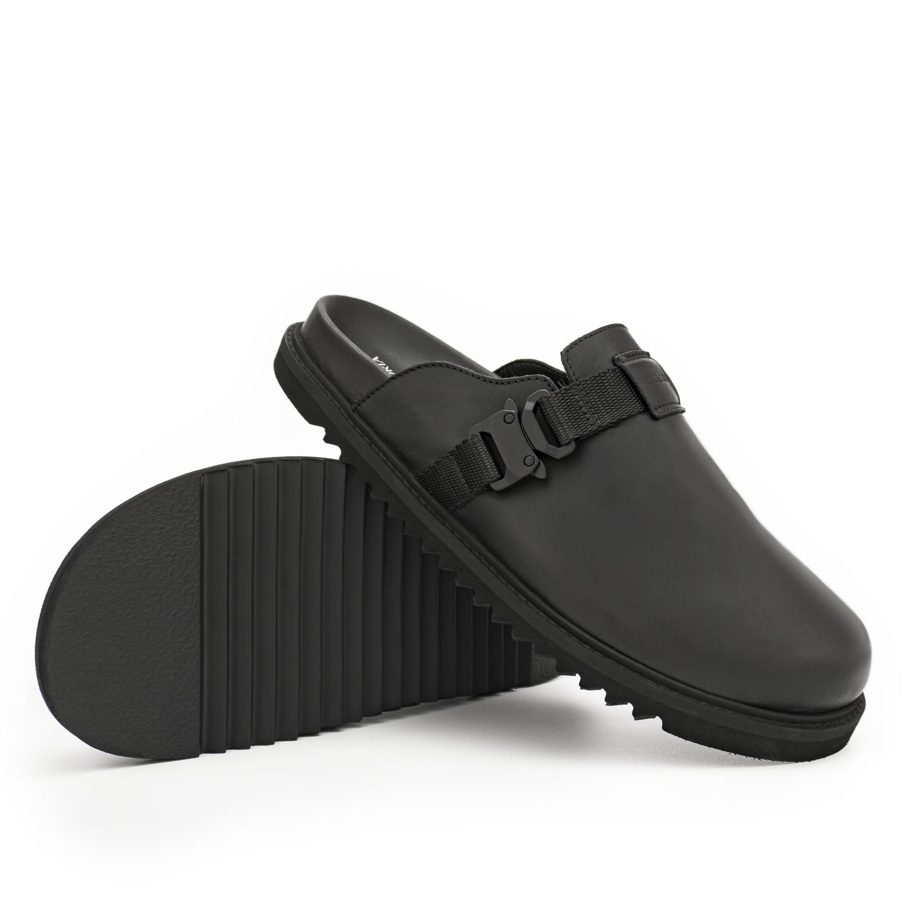 Arc Leather Clog | Black