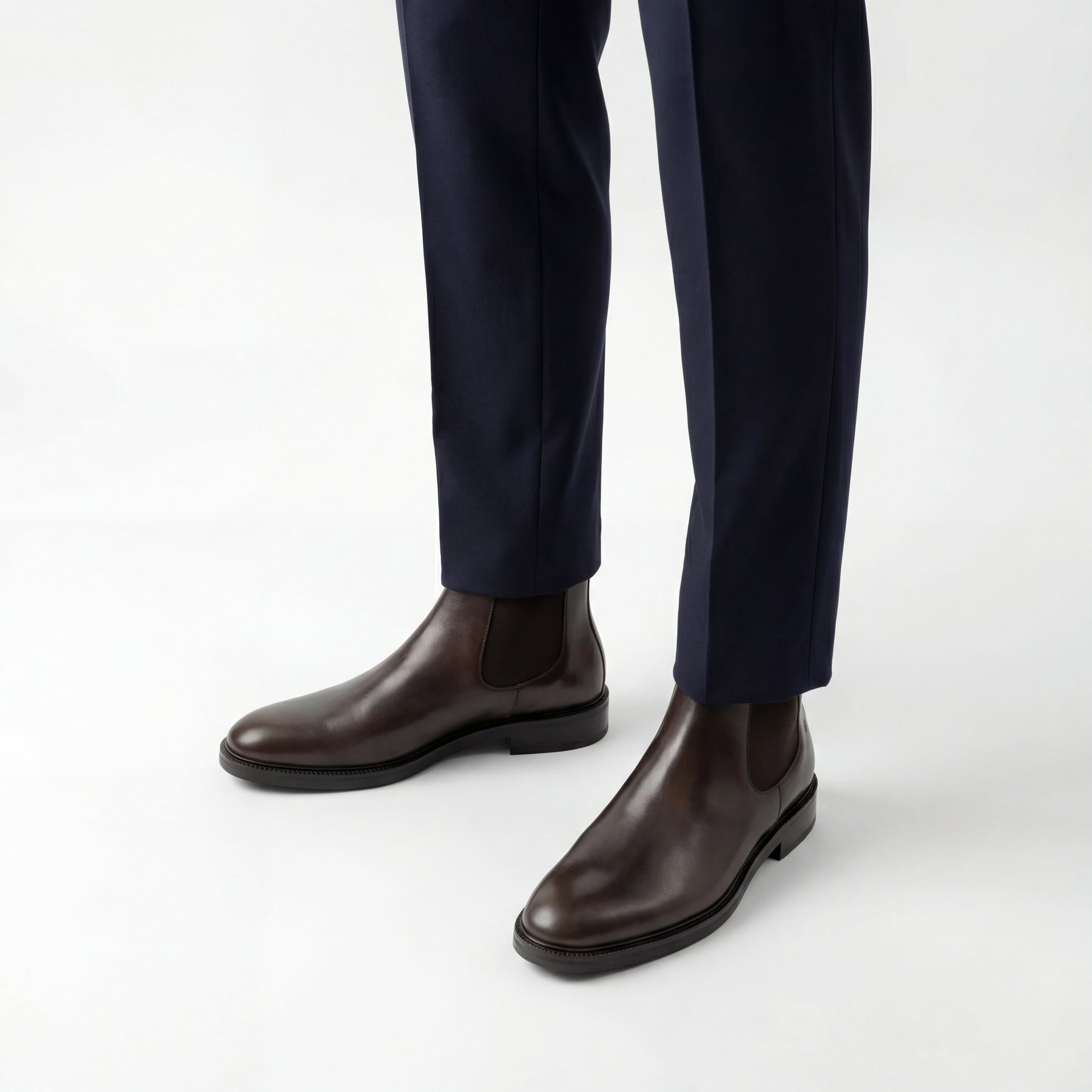 Valor Chelsea Boots | Dark Brown